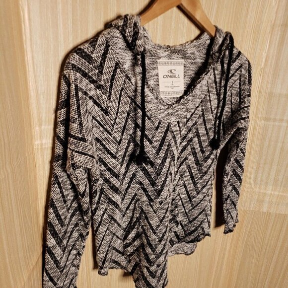 O'Neill Womens Black White Heavyweight Hooded Top Small - Picture 3 of 7